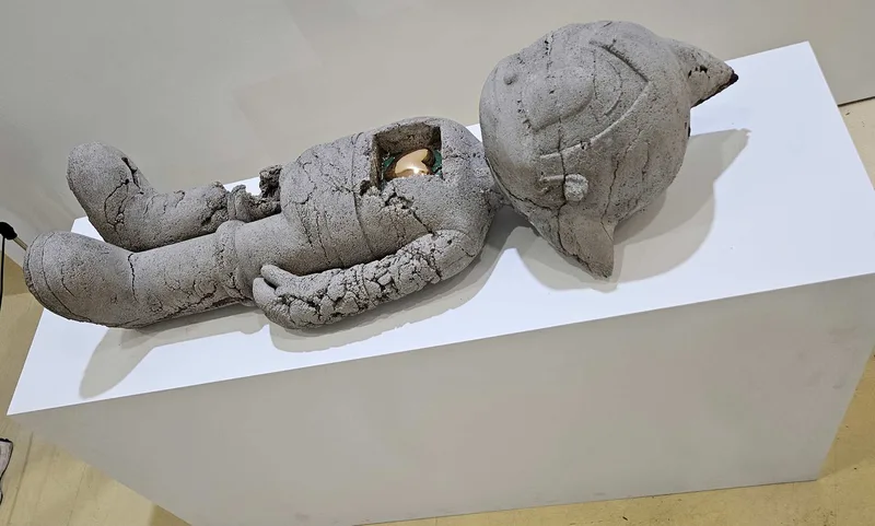 다음 작품 썸네일